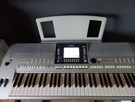 Yamaha Keyboard PSR s710 