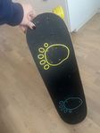 GRATIS/BORTSKÄNKES Skateboard för nybörjare