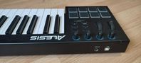 MiDi Keyboard, alesis 49, med låda