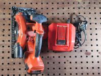 HILTI SCW 22-A laddare ingår.