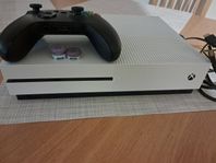 Xbox One S 1TB inkl. FC25 och kontroll