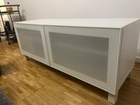 Tv-bänk från IKEA