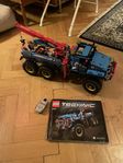 Lego Technic Terränggående 6x6-bärgningsbil