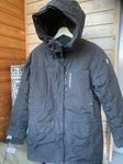 Peak Performance svart vinter jacka/parkas storlek M