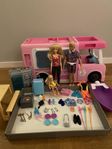 Barbie 3-i-1 Dream Camper van med Barbie och Ken dockor