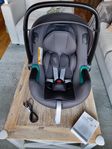 Britax Römer baby isense 3. Med belysning.