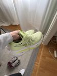 asics gel nimbus 26