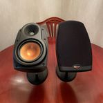 Klipsch högtalare samt en subwoofer