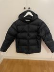 PEAK PERFORMANCE  OVERSIZED DOWN PUFFER 