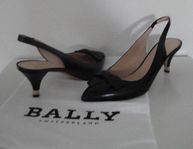 Eleganta svarta slingback pumps storlek 40 Bally, ny