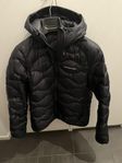 Peak Performance - Helium down Hood jacket , svart , stl M