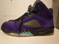 Air Jordan 5 Retro sneakers