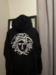 Väldigt rare Versace ”Painted Medusa” hoodie