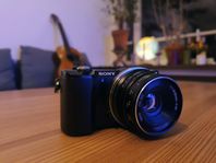 Sony A5000 + 7Artisans 25mm f/1.8 manuellt objektiv