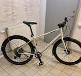 Kona Dew Deluxe storlek M