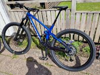 Trek fuel ex 8 29 / Large / blå svart