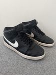 Vinterskor varma sneakers Nike storlek 40