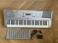 Yamaha PSR E303 - perfekt keyboard för nybörjare!