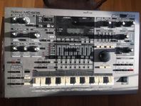 Roland MC-505