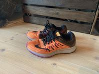 Skor- Nike Zoom Elite 8