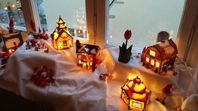 Hus i miniatyr, m belysning till advent och jul