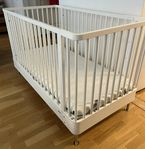 Brio Sleep spjäl/juniorsäng 144x74 säng.