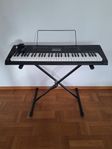 Keyboard Casio CTK-3200 med benstativ