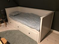 Hemnes säng IKEA