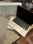 Macbook Pro 2022 / 13”/ M2 / 512 GB