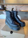 Nya Dr. Martens Jaden III, strl. 39