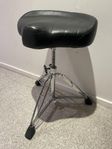 Pearl Roadster Saddle Throne