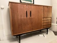 Retro sideboard/byrå/skåp i teak från 50/60-talet