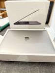 Macbook Pro 13" (2020) 2.0 ghz med 16gb i originalkartong