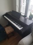 Piano av märket ROLAND