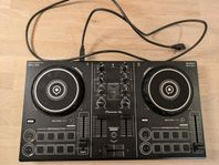 DDJ-200 Smart DJ Controller