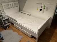 Säng Hemnes