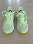 Asics Kayano 31, dam 40,5