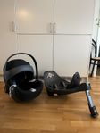 Babyskydd Cybex Cloud z i-size med tillhörande basenhet