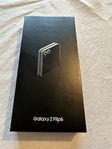 Samsung Galaxy Z Flip6, 256GB Silver Shadow oöppnad