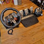 Logitech G29 ratt, pedaler och växelspak