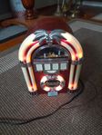 Liten radio. Jukebox med LED-belysning