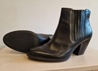 ecco boots dam