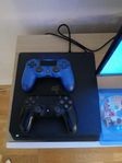 PS4 Slim + 2 handkontroller + 4 spel