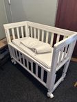 Troll Bedside Crib