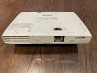 Epson EB 1750 projektor