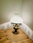 BORDSLAMPA, elektrifierad fotogenlampa, mässing, 1900-tal