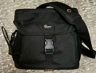 Lowepro Nova 180 AW