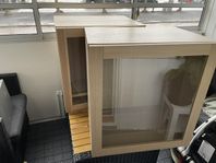 2 st Ikea Bestå med vitrindörrar 