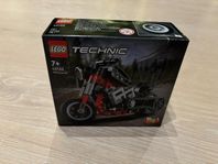 LEGO Technic Motorcykel 42132