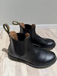 Dr. Martens Chelsea Boots storlek 45 – Nästan nya!